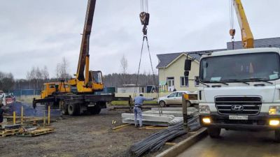 Начались работы по забивке свай