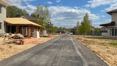 Асфальтирование дорог первой очереди